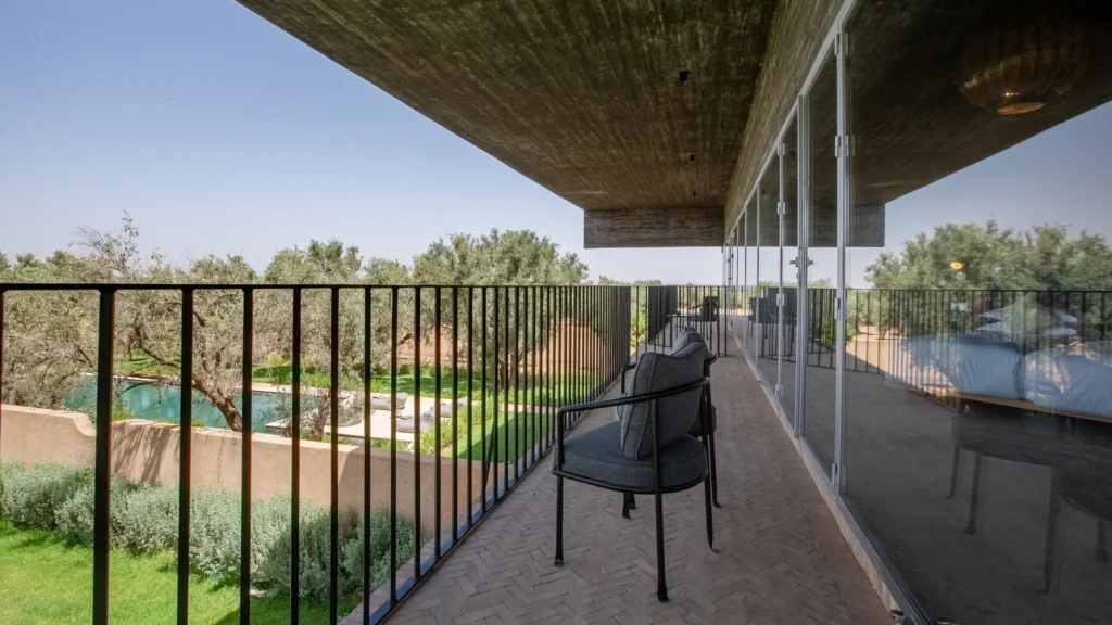 Terrace-room