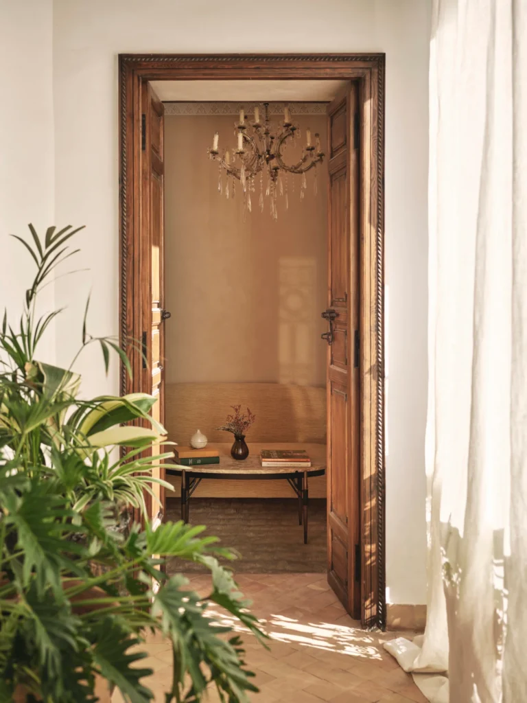 The-private-sejour-for-room-Grace_-IZZA--scaled.jpg